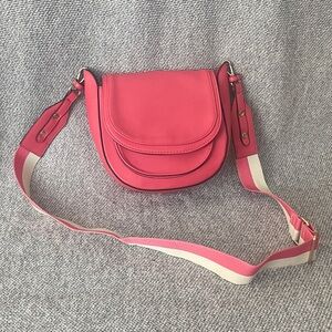 Time and Tru Vibrant Pink Crossbody Bag